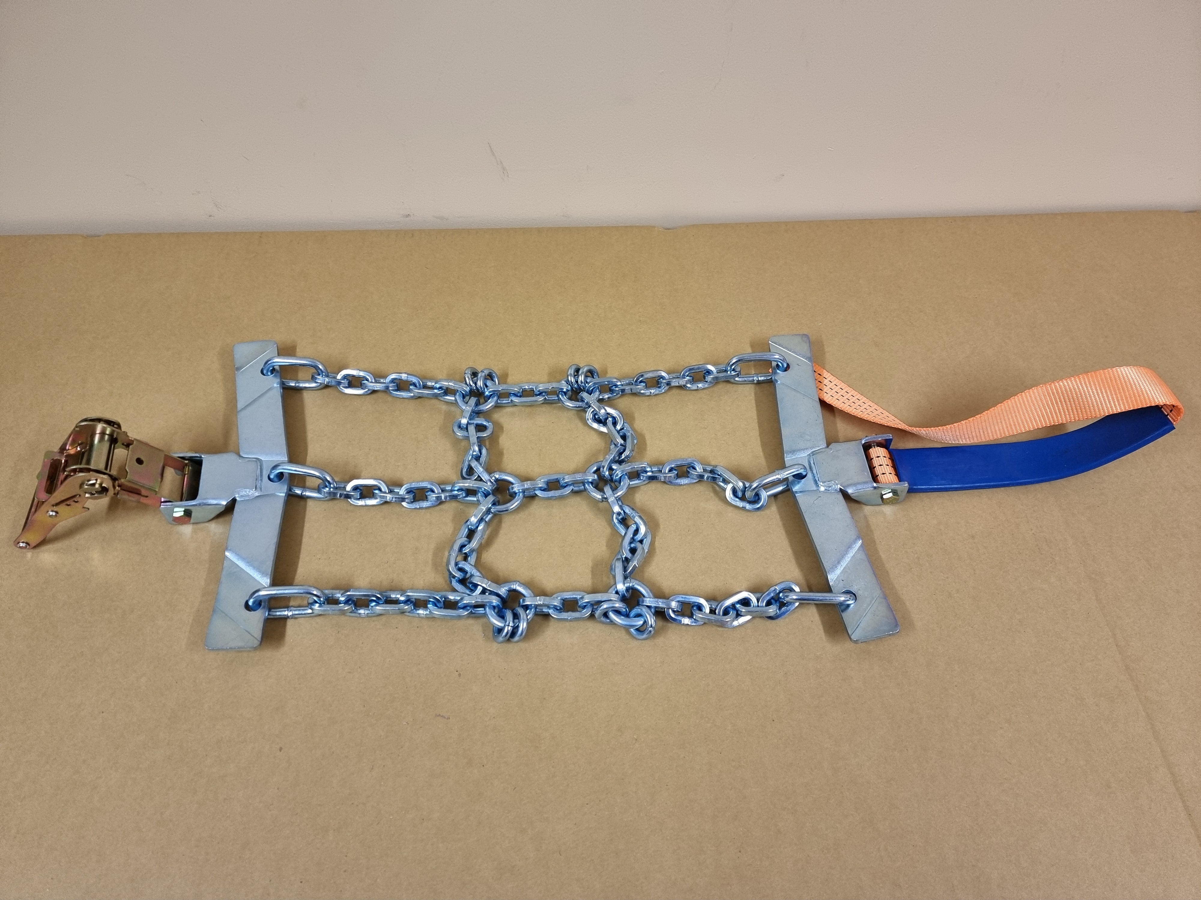 Komplettset der 3x LKW Schneeketten mit Spanner