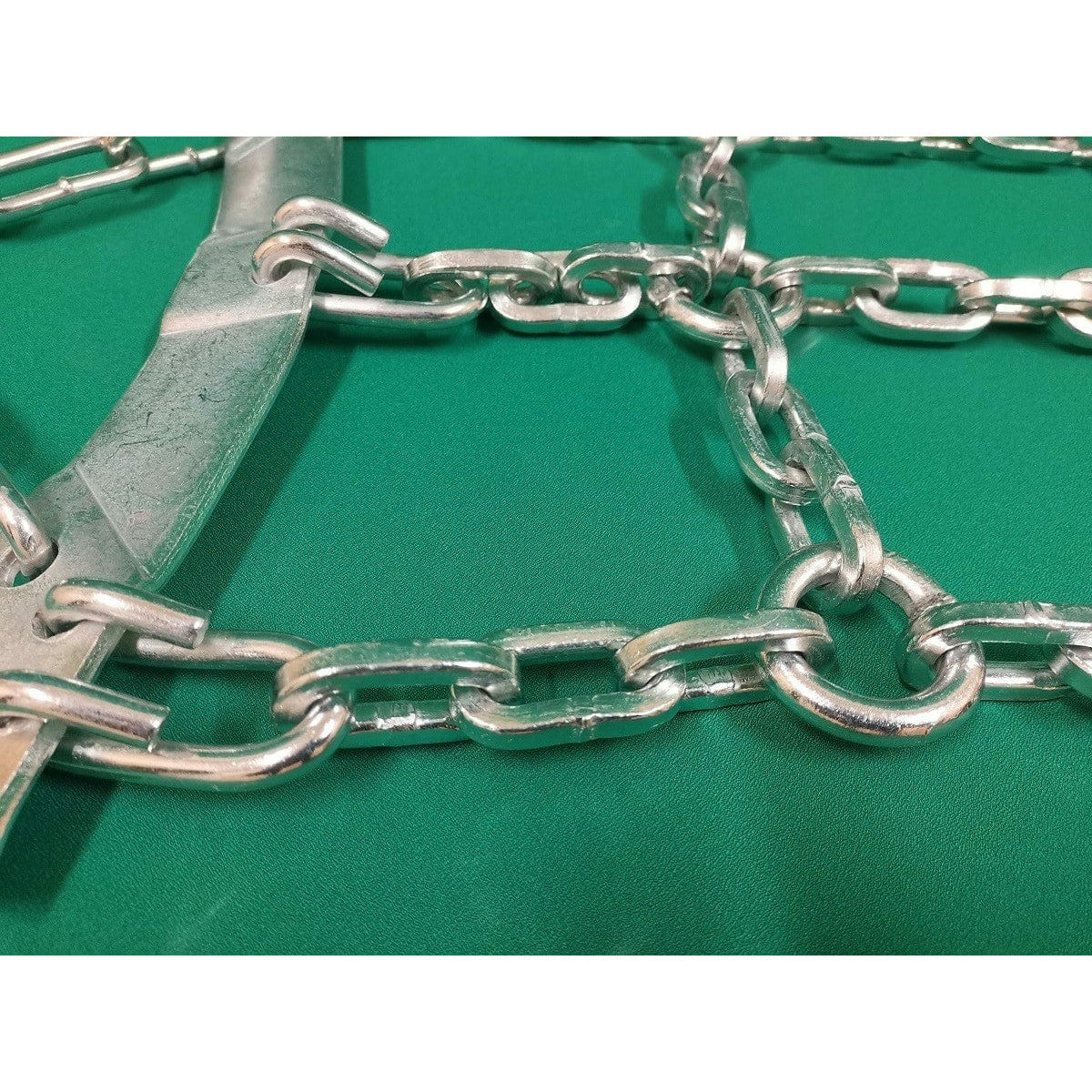 Nahaufnahme der robusten Stahlglieder