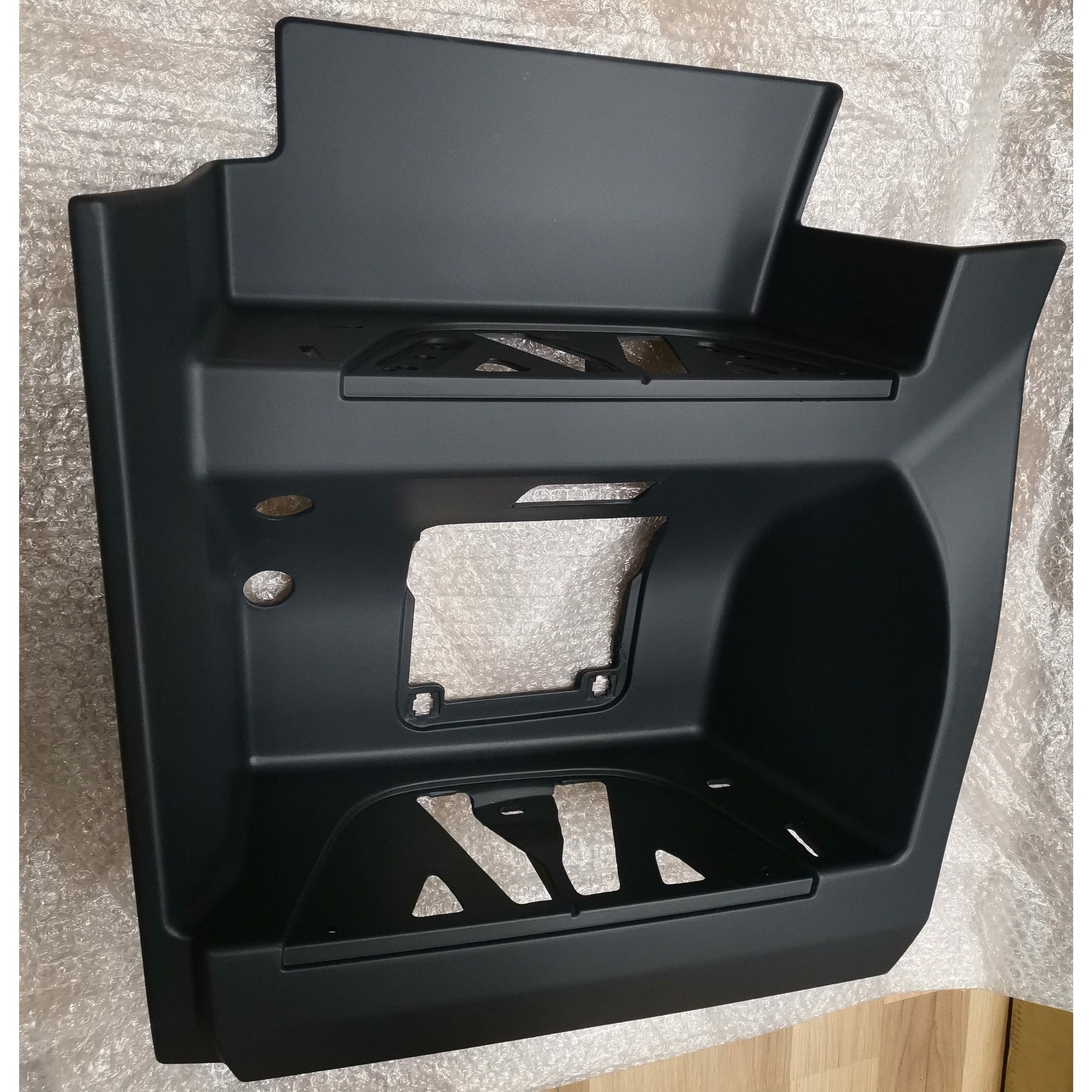 Untere linke Trittstufe für Mercedes Actros MP5 Giga Space, passend zu OE 9616661601.