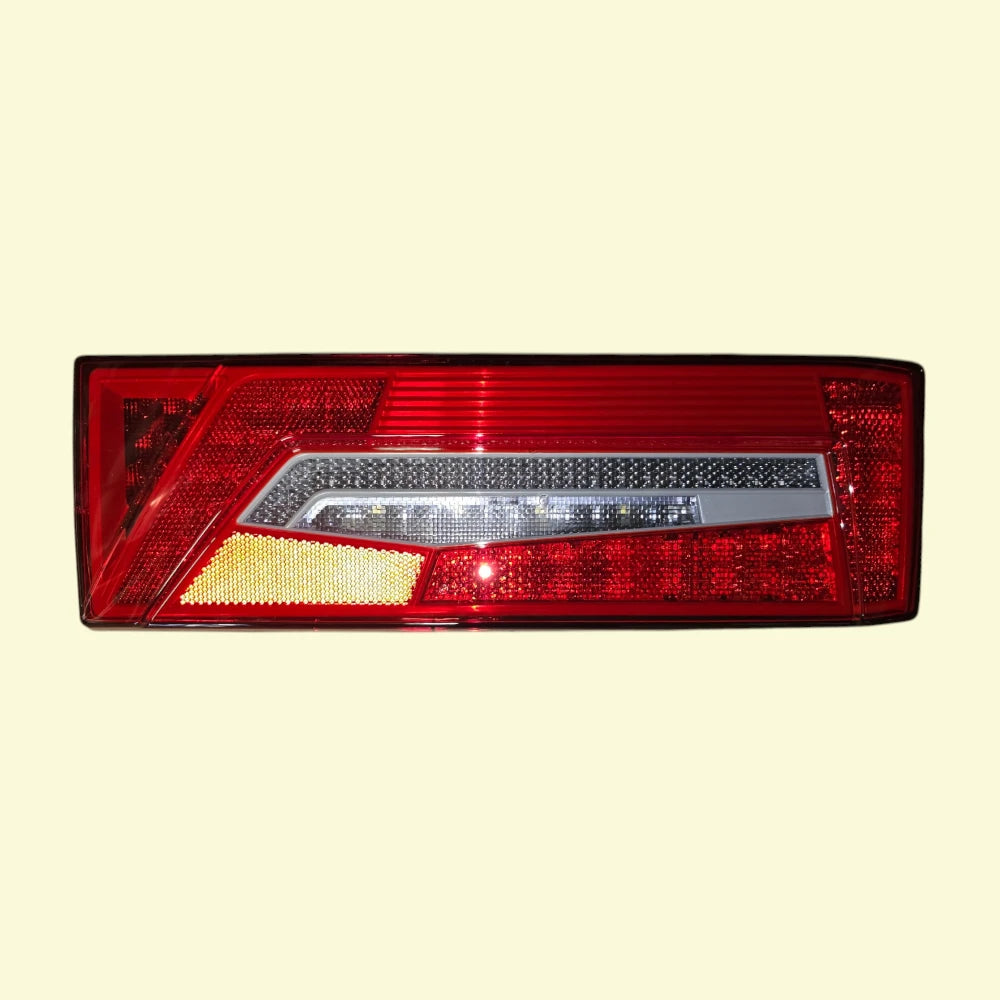 Scania Next Gen Heckleuchte mit LED Scania Next Gen Heckleuchte Beifahrerseite mit Rückfahrwarner PiepserRückseite