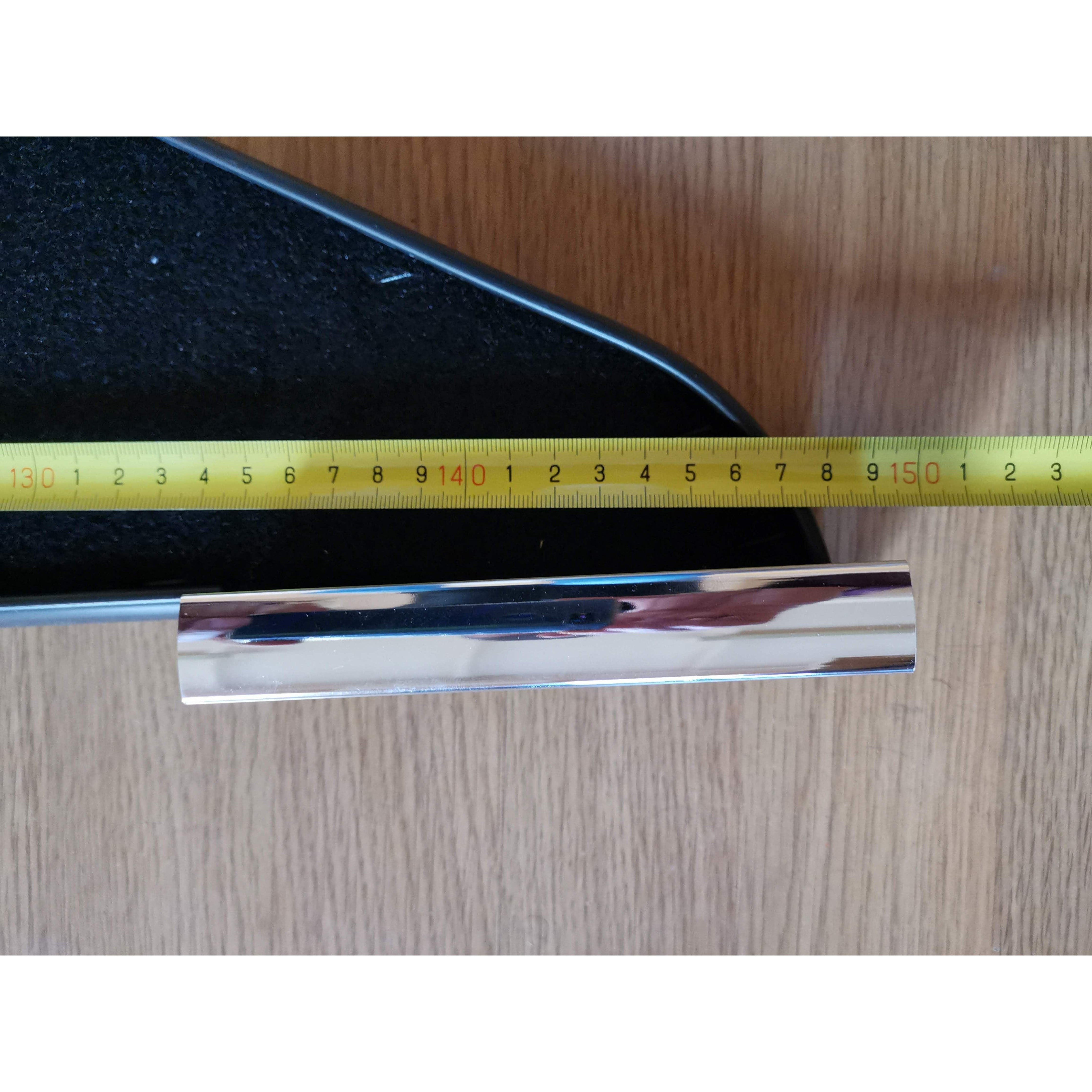 Oberansicht langer Ablagetisch für Mercedes Actros MP4 – rutschfeste Oberfläche
